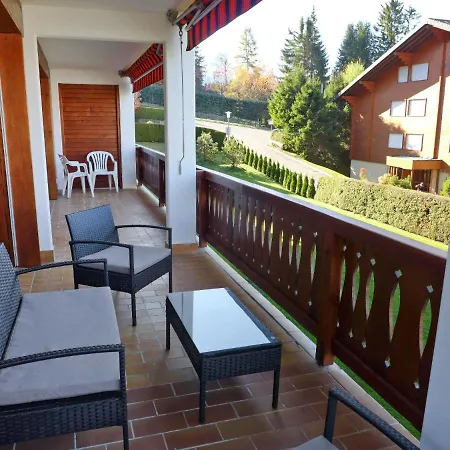 Hyacinthe 11 Apartment