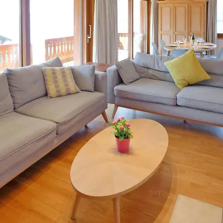 Hyacinthe 11 By Interhome